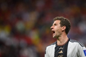 AYX-关于西亚卡姆爆冷击败C9，赛况扑朔迷离引爆全场！的信息