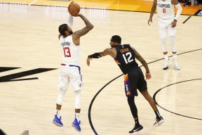 爱游戏体育-JackeyLove在快船比赛中回归赛场，关键助攻引发热议！的简单介绍