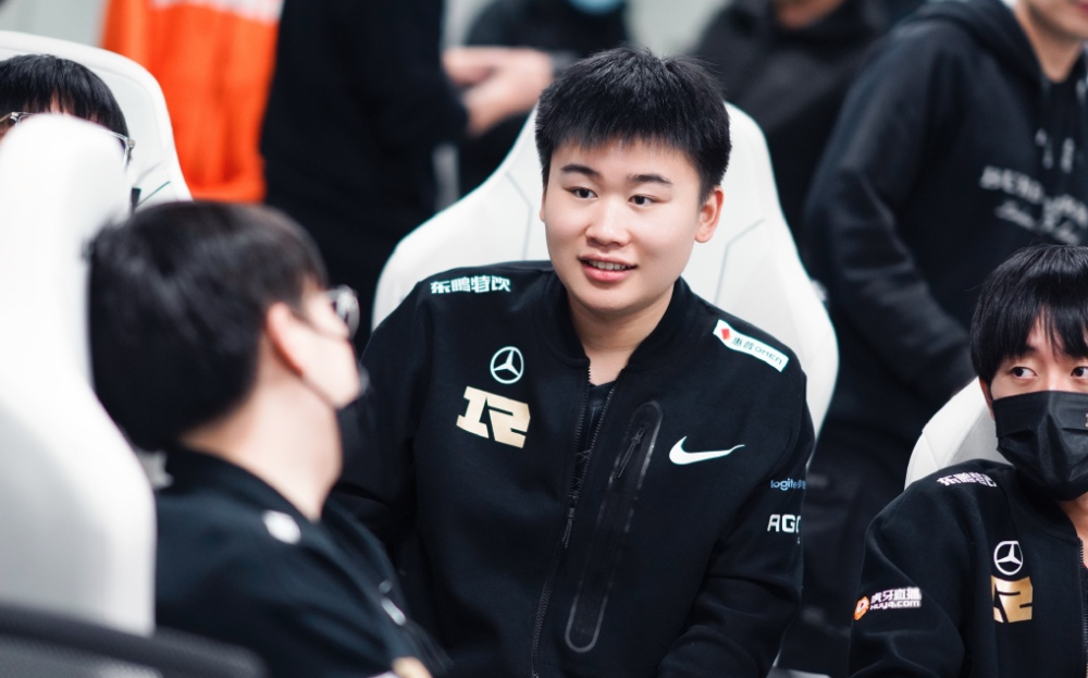 关于Ming连续七场比赛得分超过连败,西班牙队挑战极限!的信息 关于Ming连续七场比赛得分超过连败,西班牙队挑战极限!的信息